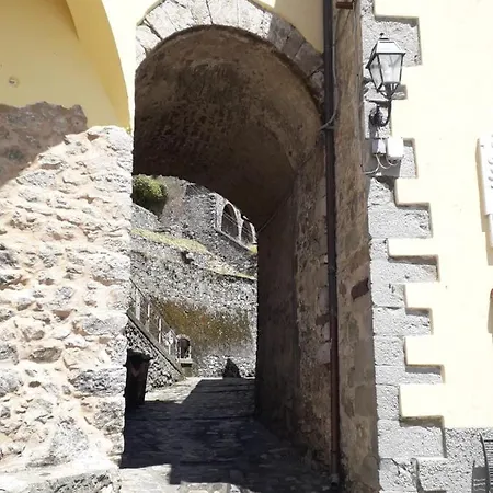 Casa Vittoria 度假居 *
