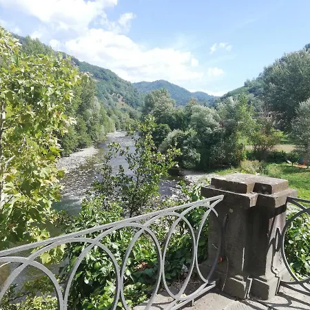 Casa Vittoria 度假居 *